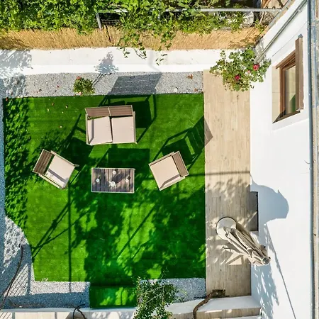 Casa Monte Theológosz