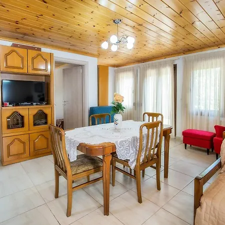 Casa Monte * Theológosz